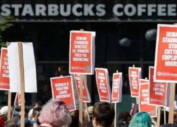 Starbucks kahve markasının işçileri zor çalışma koşullarından yakınıyor 10 Starbucks kahve markasının işçileri zor çalışma koşullarından yakınıyor