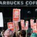 Starbucks kahve markasının işçileri zor çalışma koşullarından yakınıyor