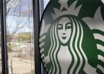 Starbucks çalışanlarından 100 kafede iş durdurma