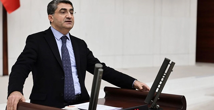 Mehmet Emin Ekmen: Hangi vicdanla marulu ithal ediyorsunuz