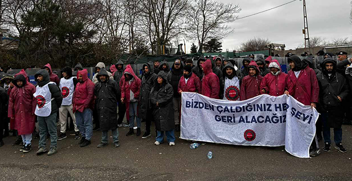 Migros işçileri bir haftadır eylemde: Patronun evinin önünde nöbete başladılar!