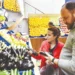 Markete savaş bombası düştü 6 Markete savaş bombası düştü