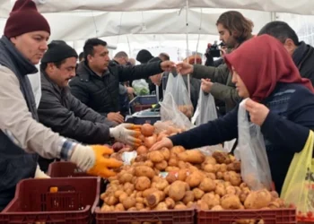 Et alamayınca patatese koştuk