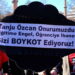 Bolu’da bazı zincir marketlere siyah çelenkli Tanju Özcan protestosu