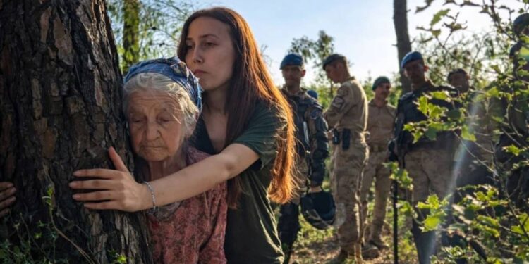 Akbelen direniscisi Esra Isik