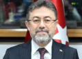 Bakan Yumaklı’dan toprak ve su vurgusu: Arazi bozulumu çiftçinin geçimini doğrudan etkiliyor 12 Tarım ve Orman Bakanı Yumaklı: Yemde fahiş fiyat artışlarına giden işletmelere toleransımız olmayacak