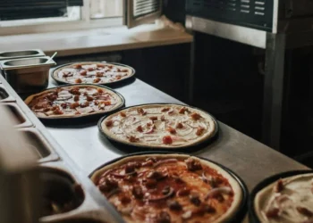Pizza üretimini robotlara emanet eden şirket battı!