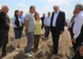 Başkan Erkoyuncu patates ekimine katıldı: Bağımlılık bitiyor, kapasite artıyor! 2 Başkan Erkoyuncu patates ekimine katıldı: Bağımlılık bitiyor, kapasite artıyor!