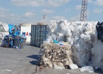 Avrupa’nın çöp rotası yine Türkiye: Liman alarm veriyor