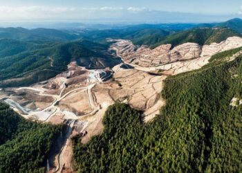 Kazdağları’nın altı da üstü de talan