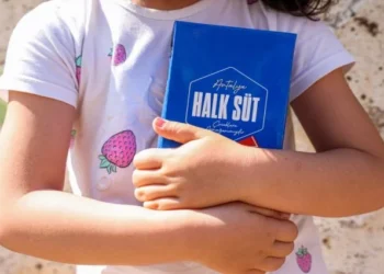 Antalya Büyükşehir Belediyesi Halk Süt desteğini sürdürüyor - Tarım Pusulası
