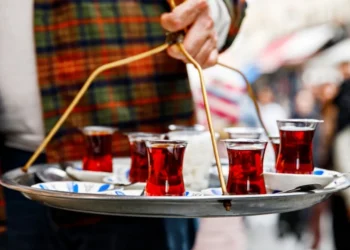Çayın bayatladığını nasıl anlarsınız?