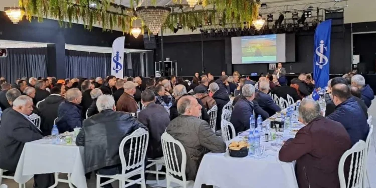 ‘Çiftçi Buluşmaları’ Sosyal Değer Üretiyor - HASAT TÜRK - Hasat Türk