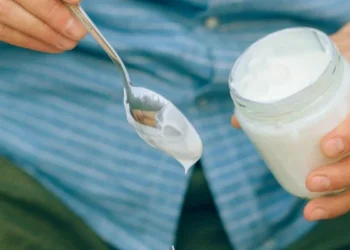 Süzme yoğurt mu lor peyniri mi daha sağlıklı?