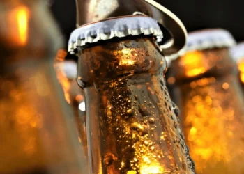 Alkol satışlarında da uçurum! Lüks uçtu, ucuz çakıldı