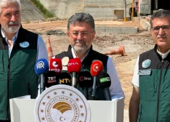 Bölge Ekonomisini Şahlandıracak Dev Yatırım: Bakan Yumaklı Silvan Projesi'ni İnceledi - Agro TV