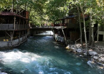 Bu köyde tarlanın yerini turizm aldı: Yılda 1,5 milyon kişi geliyor