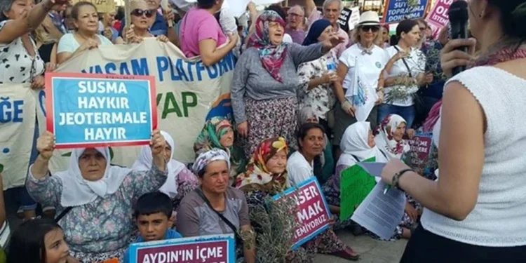 Tarladan kampuse Kipas kusatmasi