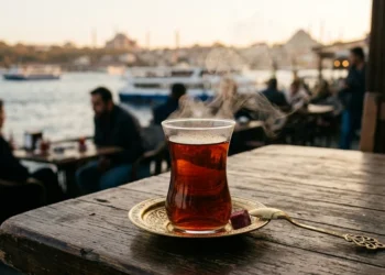 Çok sıcak içecek tüketenlerin kansere yakalanma riski 3 kat fazla!