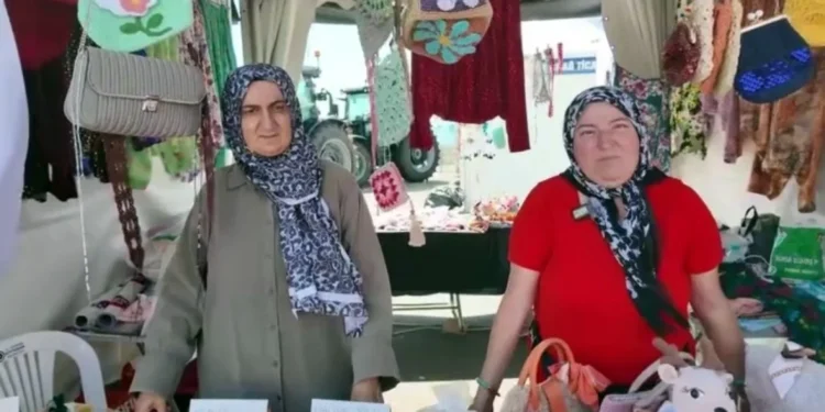 Tekirdağ’da kadın üreticiler ürünlerini etkinlikte tanıttı 1 Tekirdağ’da kadın üreticiler ürünlerini etkinlikte tanıttı - Tarım Pusulası