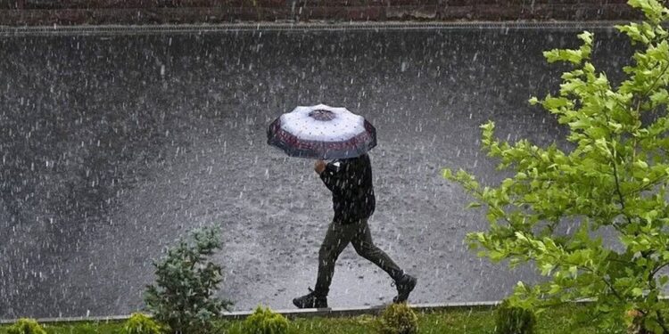 Meteoroloji il il açıkladı: Gök gürültülü sağanak bekleniyor 1 Gok gurultulu saganak