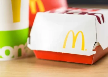 McDonald’s’a yapay zekâ davası: Aynı Big Mac’e yüzde 21 fiyat farkı 24 McDonald’s’a yapay zekâ davası: Aynı Big Mac’e yüzde 21 fiyat farkı