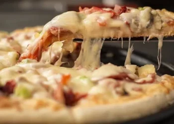 Pizza devi Türk iş insanına satıldı