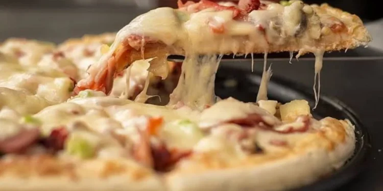 Pizza devi Turk is insanina satildi