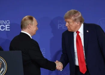 Trump: Rusya piyasaya milyonlarca ton dizel yakıt tedarik edecek