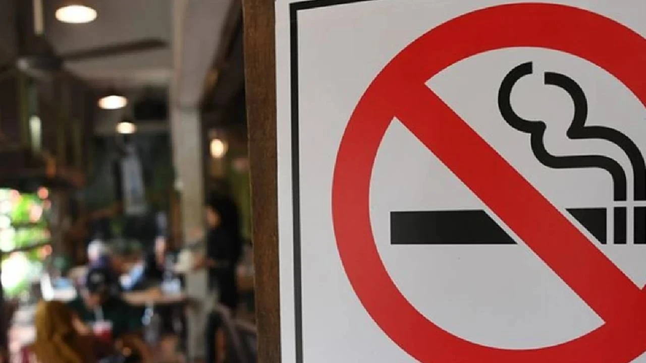 Restoran ve kafeler için sigara düzenlemesi yolda: Açık alanlar ikiye ayrılacak