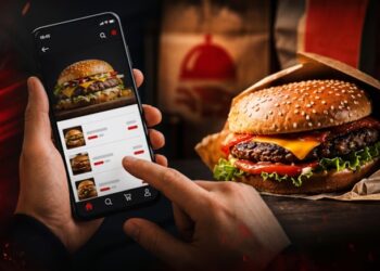 Yemek siparişlerinde ‘bir’ restoranla ‘büyük’ oyun